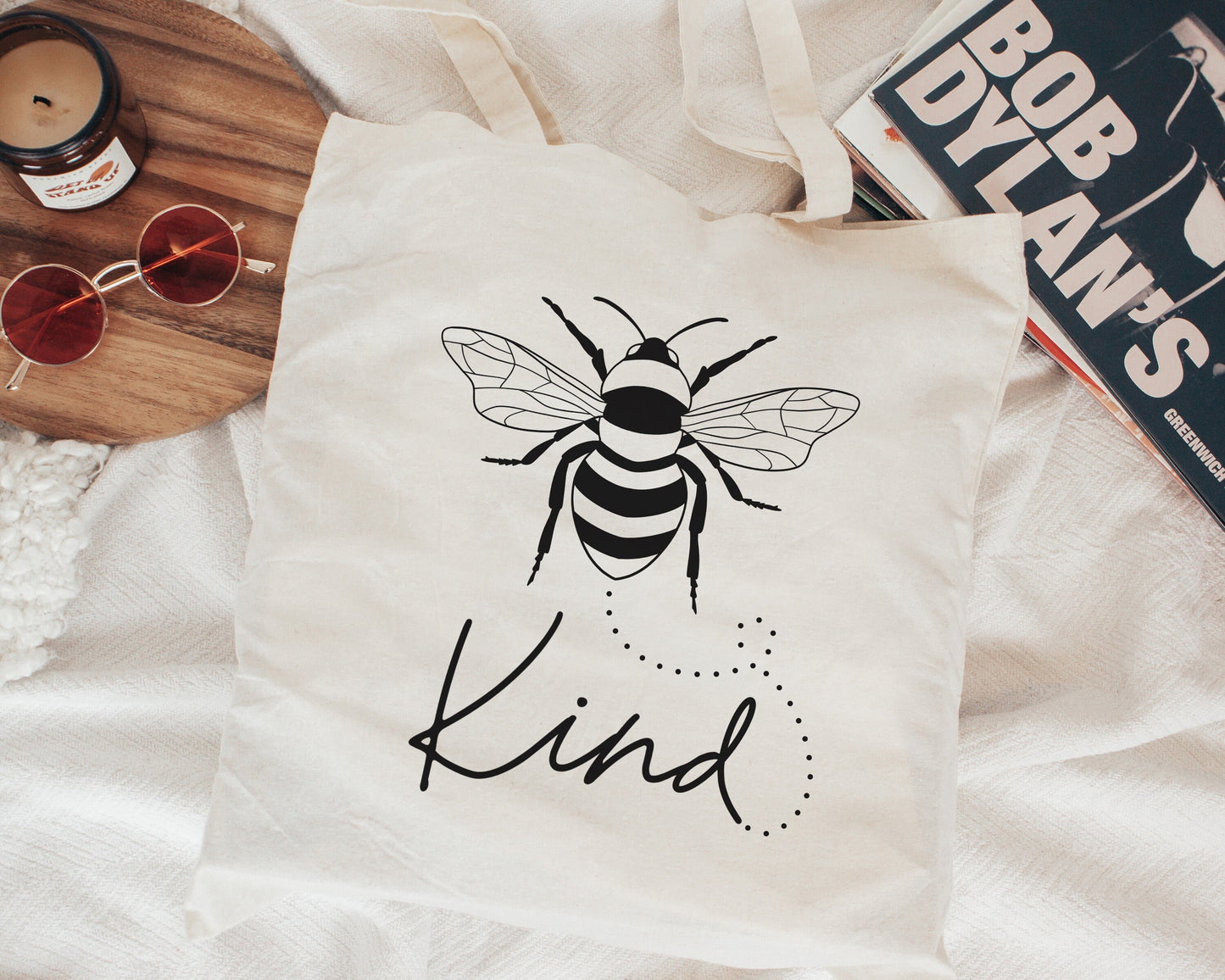 Be Kind Tote Bag Bee tote bag Positive Message Shoulder Bag Teacher Tote Librarians trendy tote bag bee tote cute bee bee gift save the bees