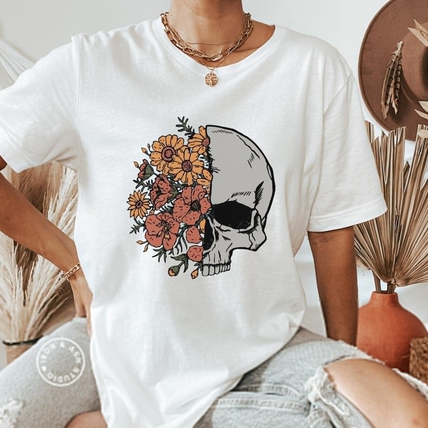 Bloom Skull Shirt Dark Academia Floral Skull Tshirt Gobblincore Skeleton Shirt Cute Fall Shirts for Women Emo Skull Shirt Indie Tees Witchy