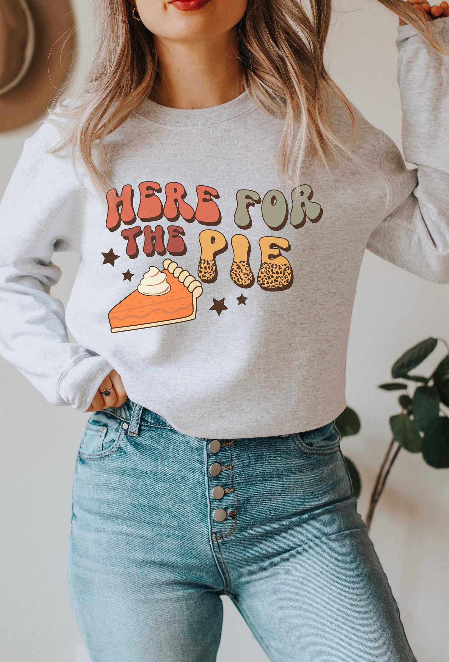 Funny Thanksgiving Sweatshirt, Friendsgiving Sweatshirt, Pies Before Guys, Fall Crewneck, Pie Sweater, Thanksgiving Food,Family Thanksgiving