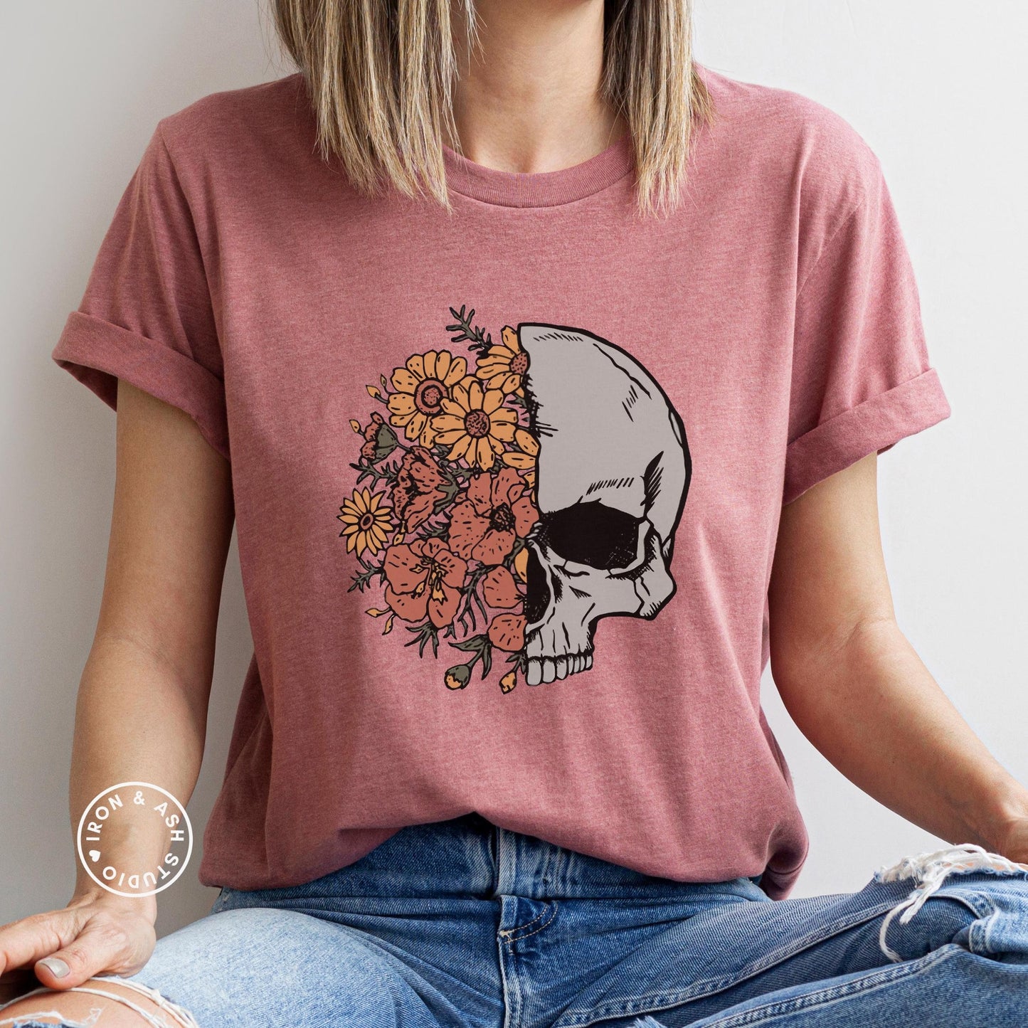 Bloom Skull Shirt Dark Academia Floral Skull Tshirt Gobblincore Skeleton Shirt Cute Fall Shirts for Women Emo Skull Shirt Indie Tees Witchy