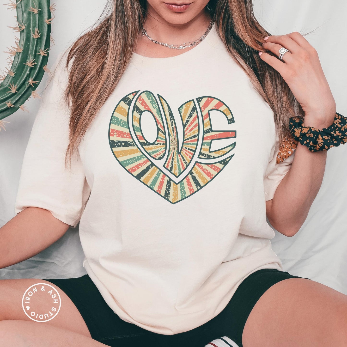 Retro Love Shirt, Heart Shirt, Valentines Tee, Heart Love Tee, Heart T-Shirt, Teacher Valentine's Shirt, Positive Vibes, Inspirational Shirt