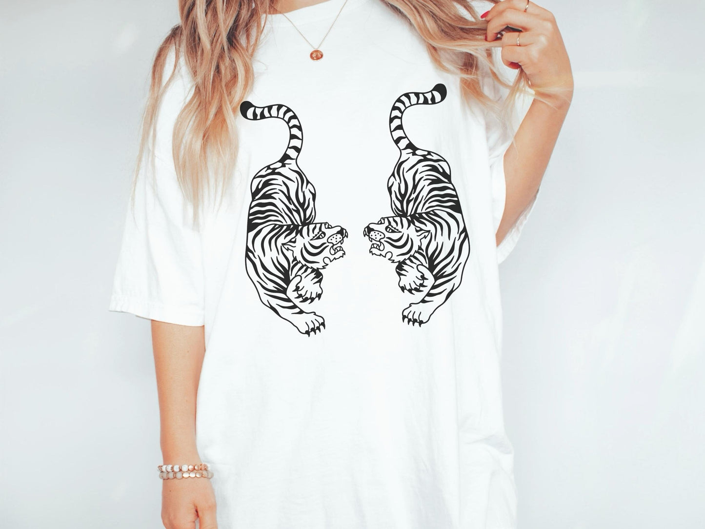 Tiger Shirt Comfort Colors Oversized Graphic Tee Indie Clothes Aesthetic Clothes Clemson Tigers Chinese Tiger Tee Cute Shirt Trendy Crewneck