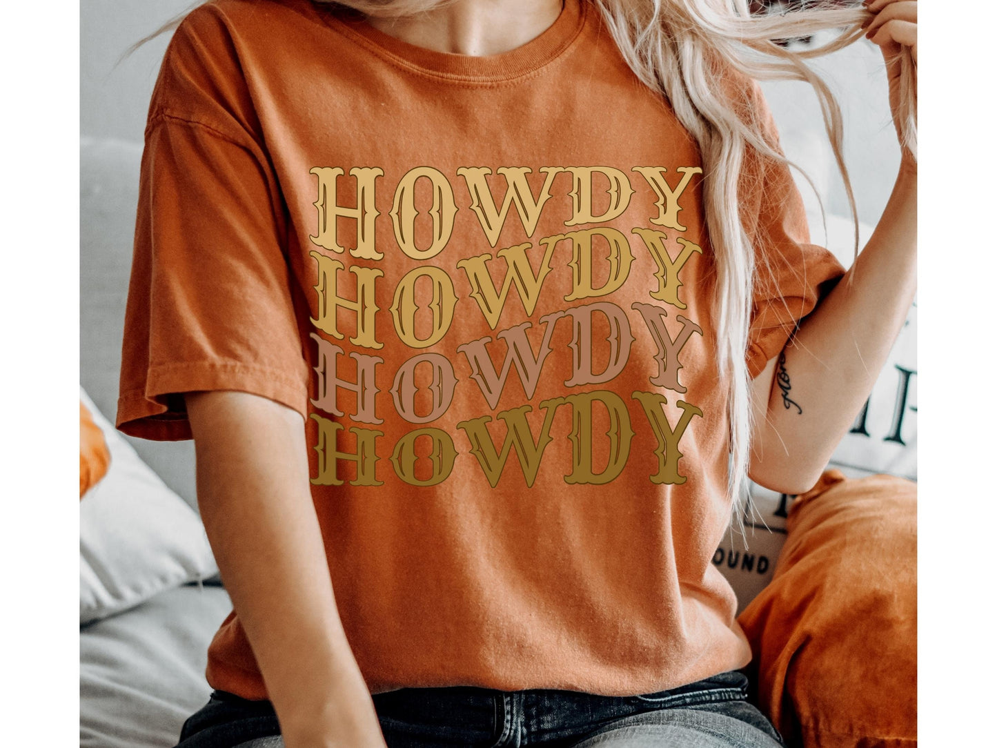 Comfort Colors Howdy Tshirt Western Graphic Boho Rodeo Tee Cowgirl Country Concert Crewneck Nashville Girls Trip Boho Oversized Clothes