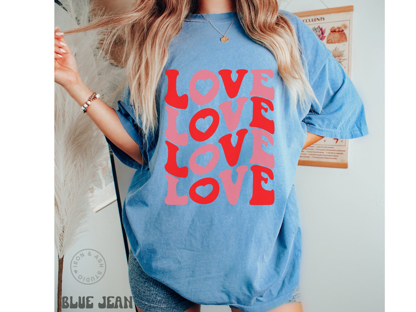 Love Shirt, Retro Love Heart Valentines Day Comfort Color Tee, Cute Valentines Day Apparel for Women, Valentines Outfit, Vday Heart T-Shirt