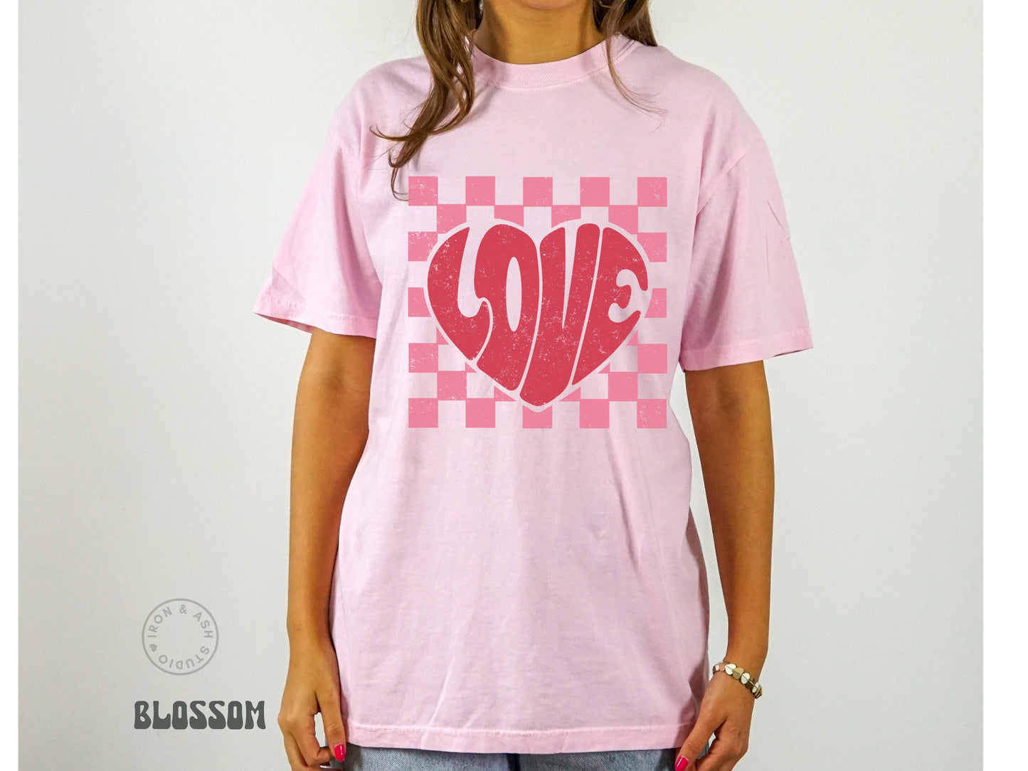 Retro Love Heart Shirt Comfort Color Checkered Valentine Tee Womens Retro Graphic TShirts Cute Valentines Day Gift Boho Valentines Heart Tee