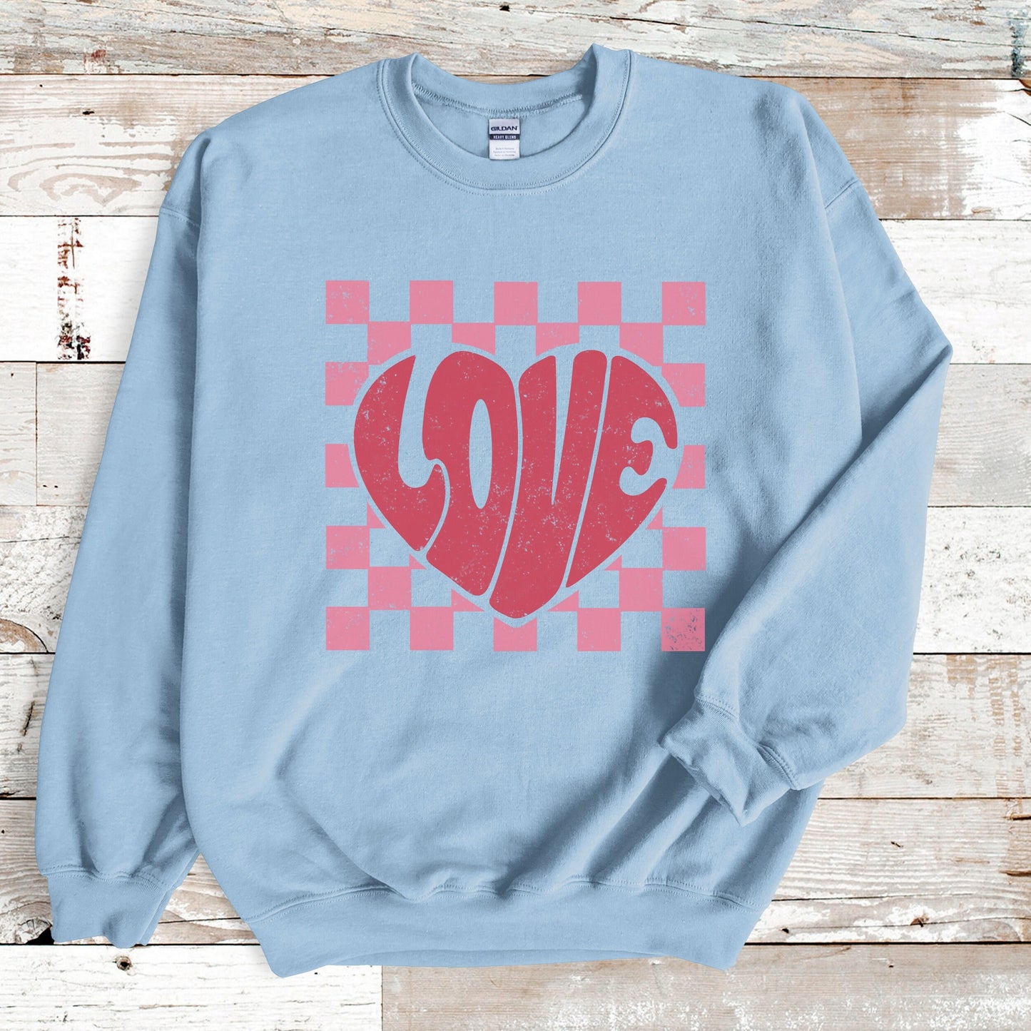 Retro Love Sweatshirt Heart Shirt Checkered Valentine Sweater Womens Retro Graphic Shirt Cute Valentines Day Gift Boho Valentines Heart