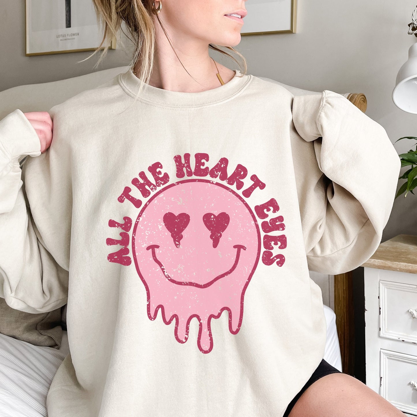 Retro Heart Eyes Valentines Day Sweatshirt Trendy Valentine Sweater Preppy Valentine Sweatshirt Oversized Melty Heart Valentine Crewneck