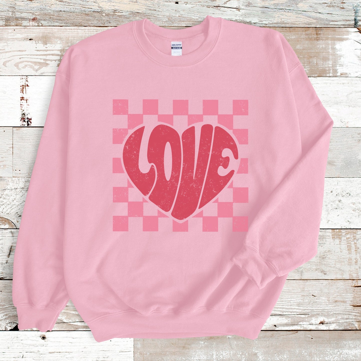 Retro Love Sweatshirt Heart Shirt Checkered Valentine Sweater Womens Retro Graphic Shirt Cute Valentines Day Gift Boho Valentines Heart