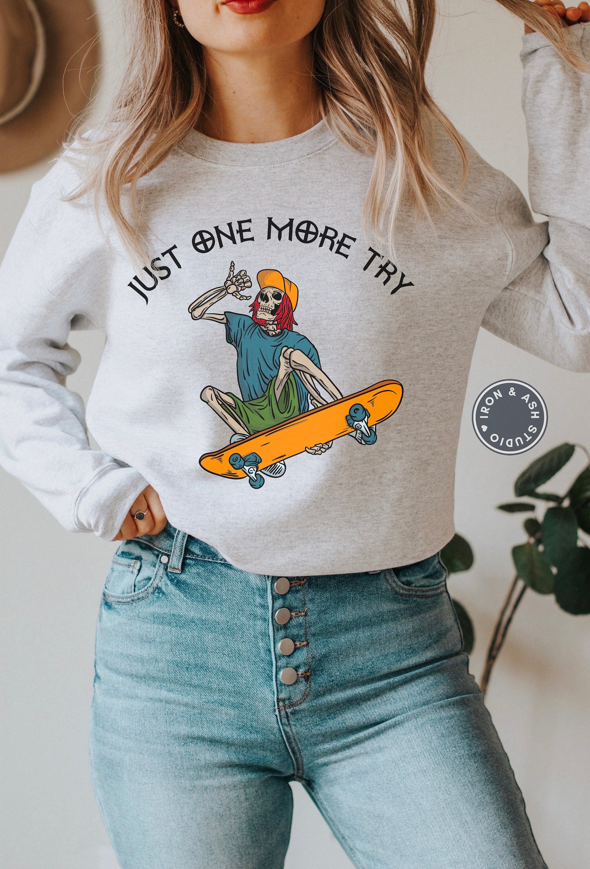 Skateboarder Skeleton Sweatshirt - Skater Shirts for Men - Skateboarding Gift - Ash Sweatshirt