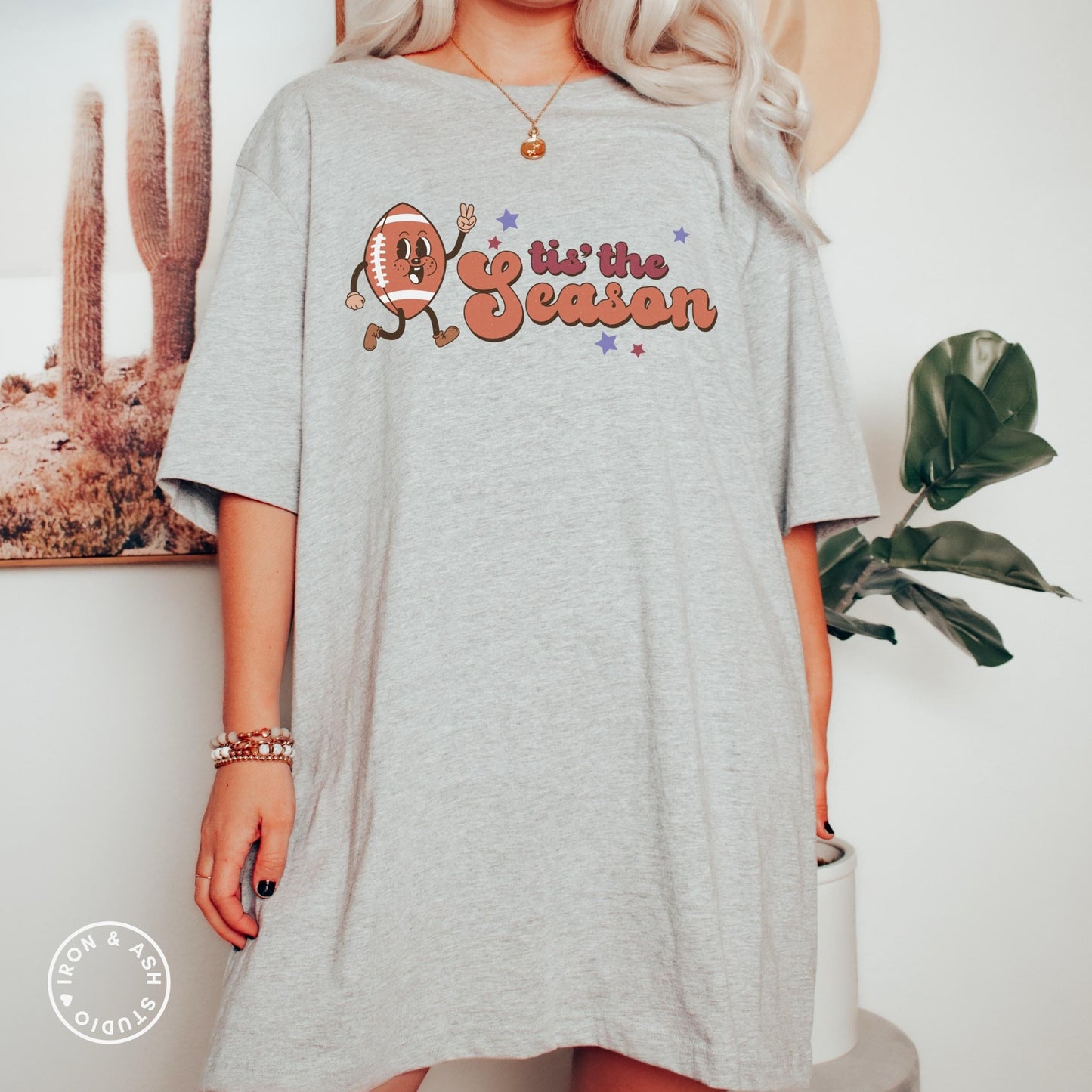 Tis The Season Football Shirt Retro Football Shirt Football Mom TShirt Game Day Tailgate Clothes Womens Football Tshirt Fall Crewneck Tee