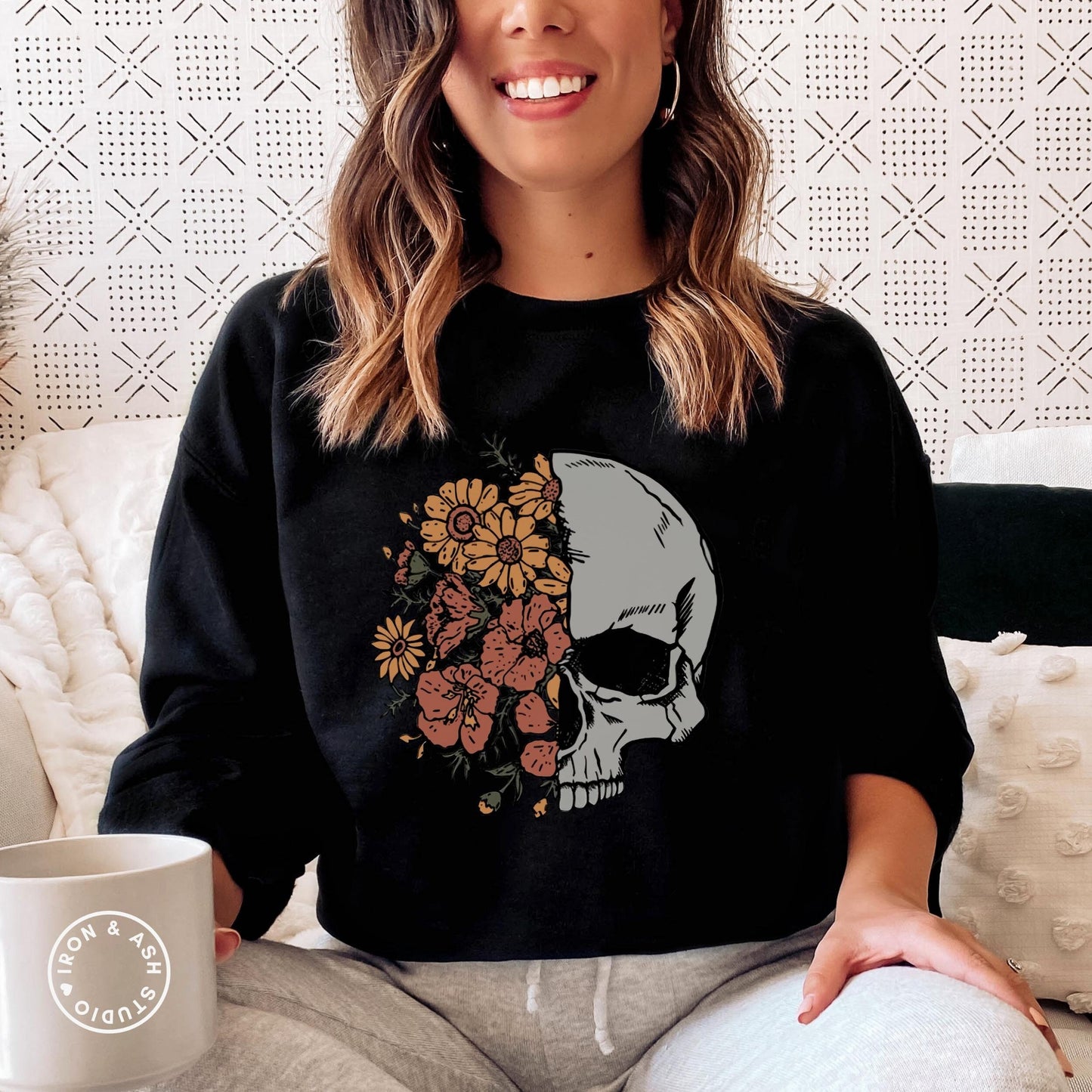 Floral Skull Sweatshirt, Skeleton Sweatshirt, Dark Academia Sweater, Indie Sweatshirt, Skull and Flowers, Cute Fall Crewneck Shirt Skull Tee