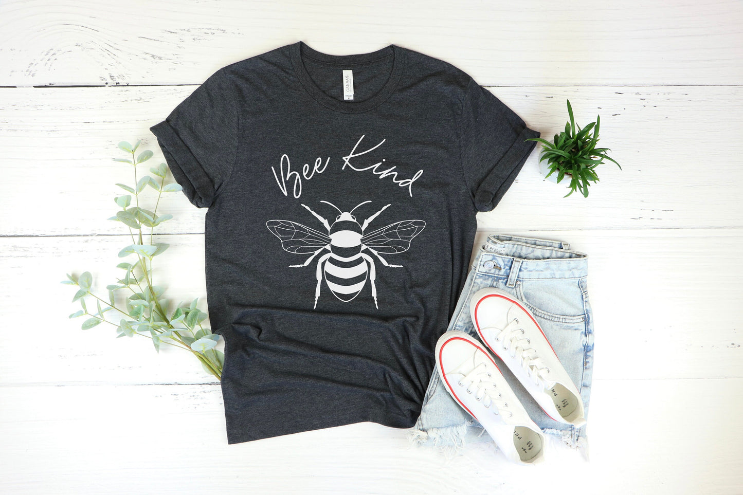 Bee Kind Shirt, Be Kind tshirt, Bee T-shirt, Inspirational Shirt, Motivational Shirt, Cute Women Shirt, Womens Unisex Shirt, Kindness shirt