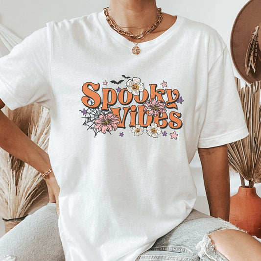 Spooky Vibes Shirt, Spooky Season TShirt, Spooky Mama, Halloween Retro Shirt, Halloween Party Shirt, Spooky Babe Shirt, Women's Halloween