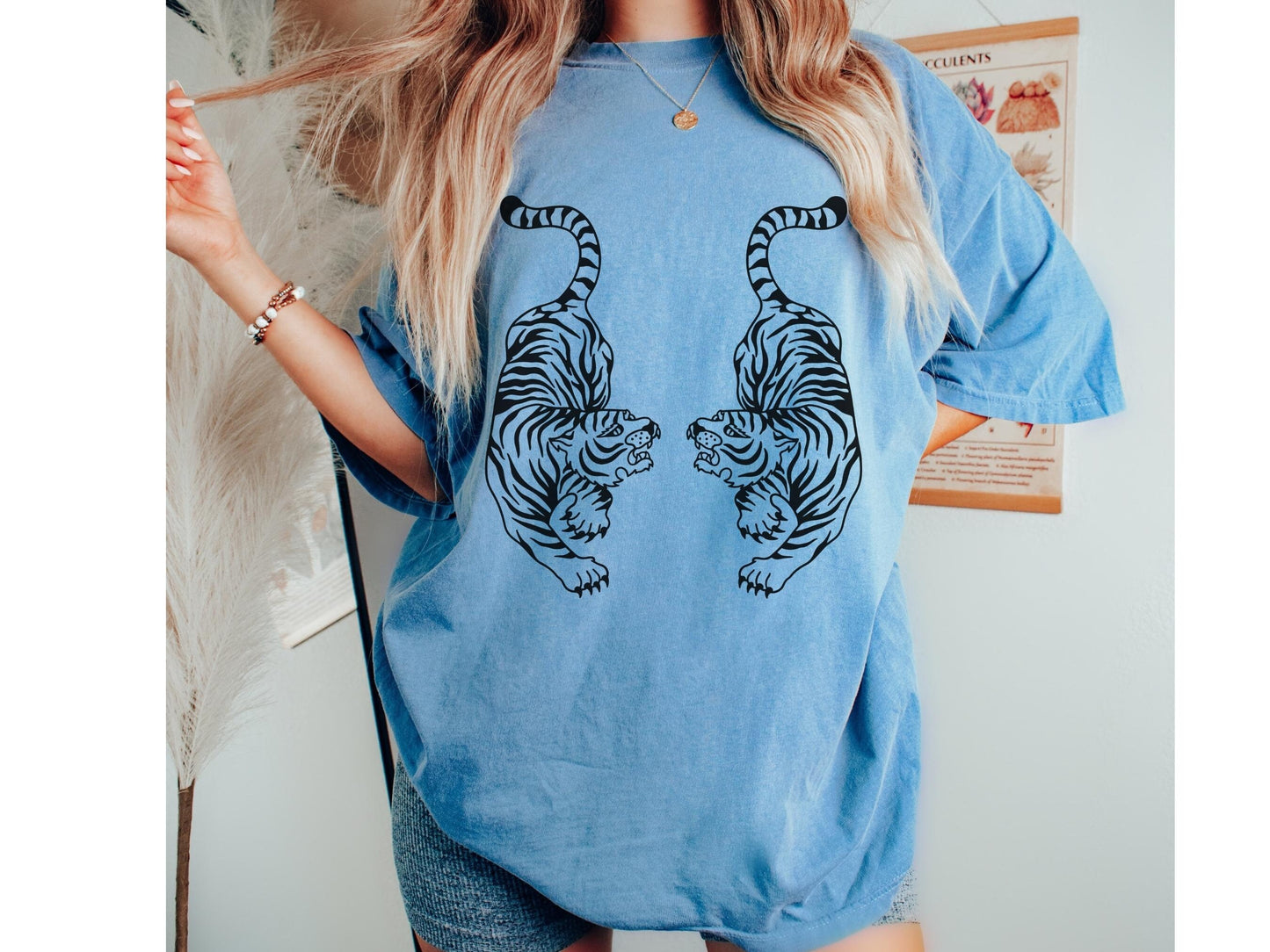 Tiger Shirt Comfort Colors Oversized Graphic Tee Indie Clothes Aesthetic Clothes Clemson Tigers Chinese Tiger Tee Cute Shirt Trendy Crewneck
