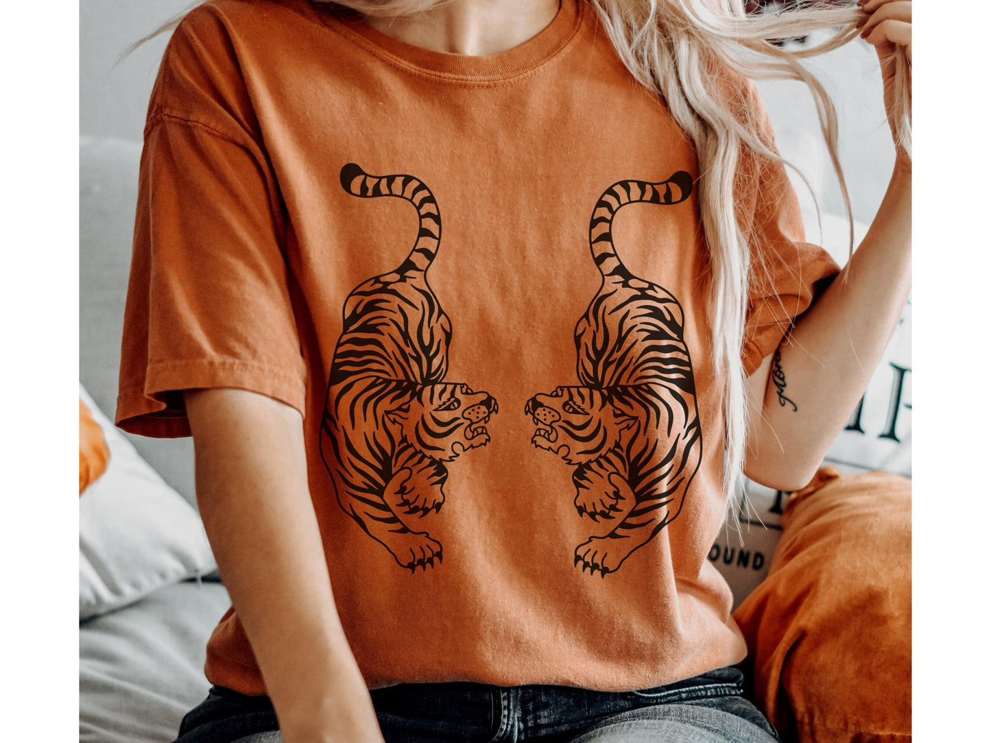 Tiger Shirt Comfort Colors Oversized Graphic Tee Indie Clothes Aesthetic Clothes Clemson Tigers Chinese Tiger Tee Cute Shirt Trendy Crewneck