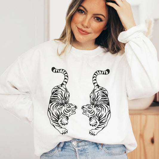 Tiger Graphic Sweatshirt Tiger Sweater Aesthetic Crewneck Indie Clothes Celestial Vintage Oversized Sweatshirt Trendy Crewneck Sweater