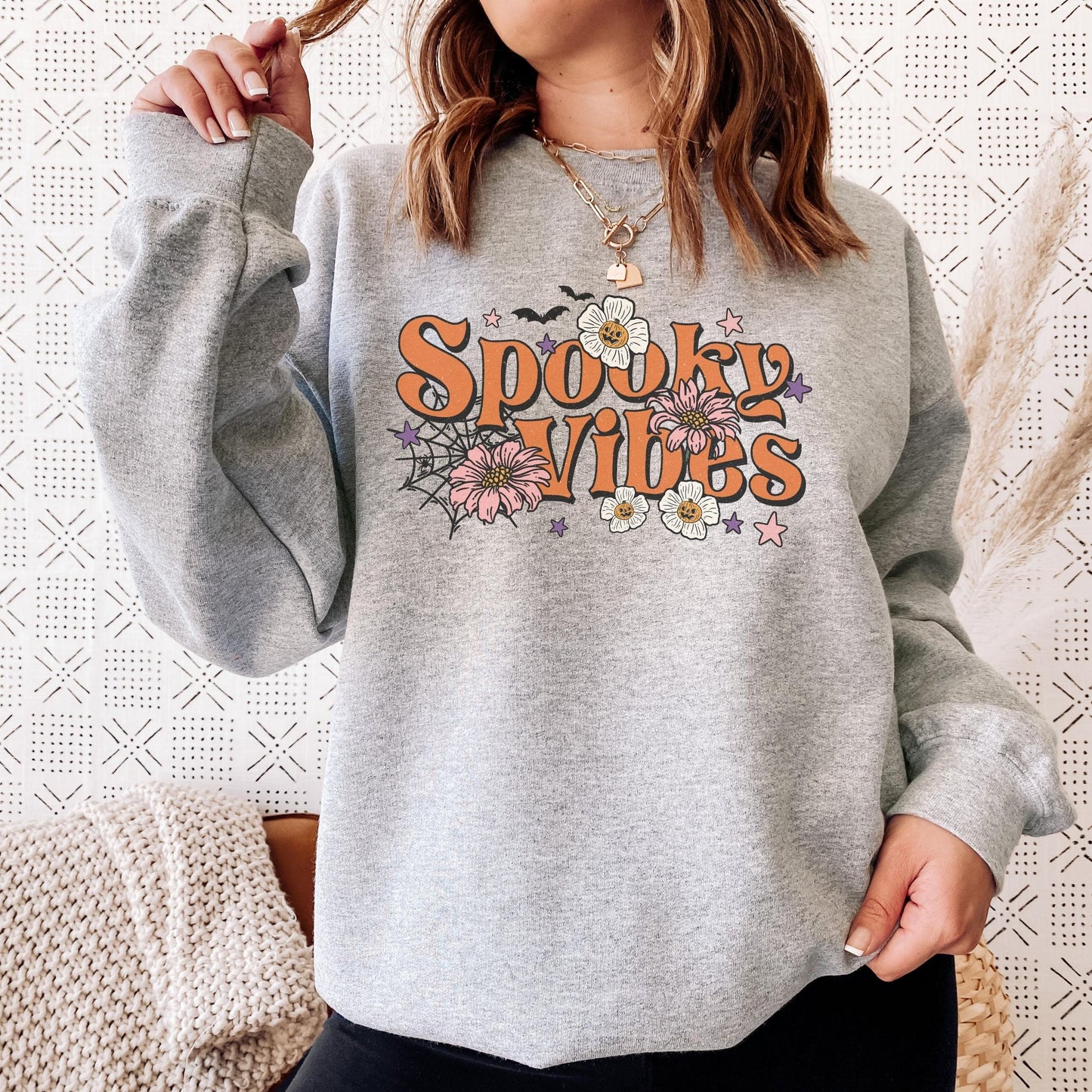 Spooky Season Sweatshirt, Spooky Sweatshirt, Spooky Vibes, Floral Halloween, Halloween Retro Shirt,Vintage Halloween Sweatshirt,Fall Apparel