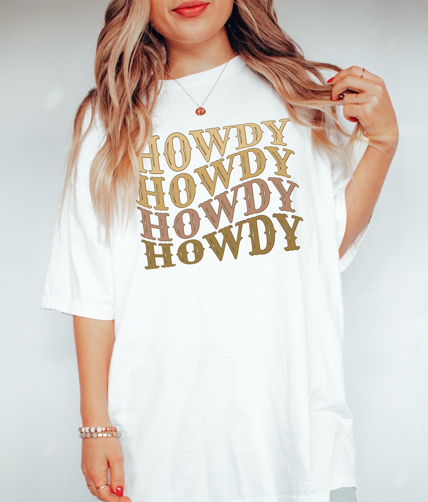 Comfort Colors Howdy Tshirt Western Graphic Boho Rodeo Tee Cowgirl Country Concert Crewneck Nashville Girls Trip Boho Oversized Clothes