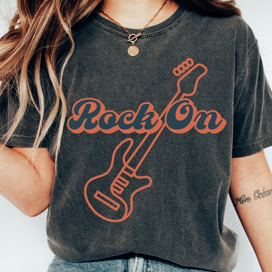 Retro Rock On Shirt Rock and Roll Tee Comfort Color T-Shirt Concert Outfit Guitar Music Teacher Graphic Tee Oversized Crewneck Shirts Women