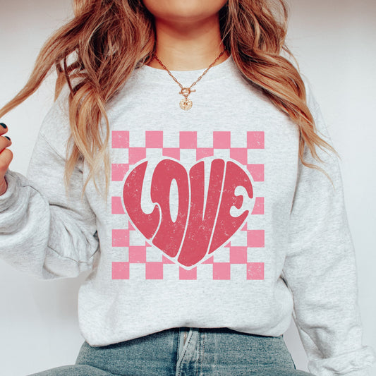 Retro Love Sweatshirt Heart Shirt Checkered Valentine Sweater Womens Retro Graphic Shirt Cute Valentines Day Gift Boho Valentines Heart