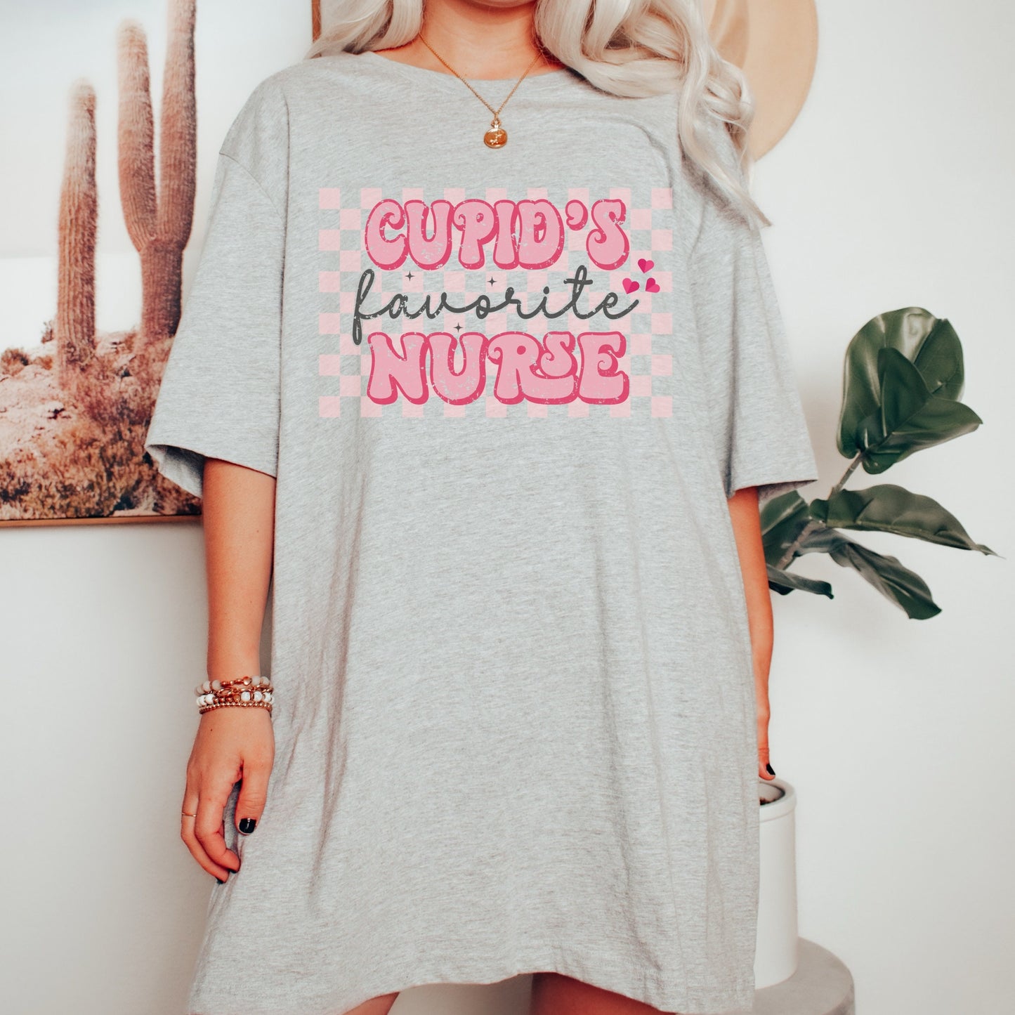 Retro Cupids Favorite Nurse Shirt Valentines Day Crewneck Cute RN Valentines Tee ER NICU Valentines T-shirt Nursing Valentines Heart Gift