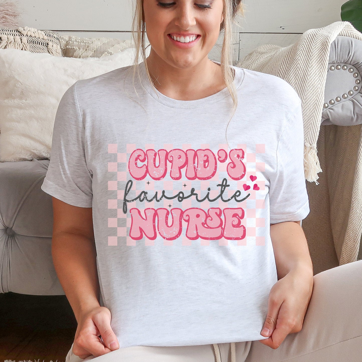 Retro Cupids Favorite Nurse Shirt Valentines Day Crewneck Cute RN Valentines Tee ER NICU Valentines T-shirt Nursing Valentines Heart Gift