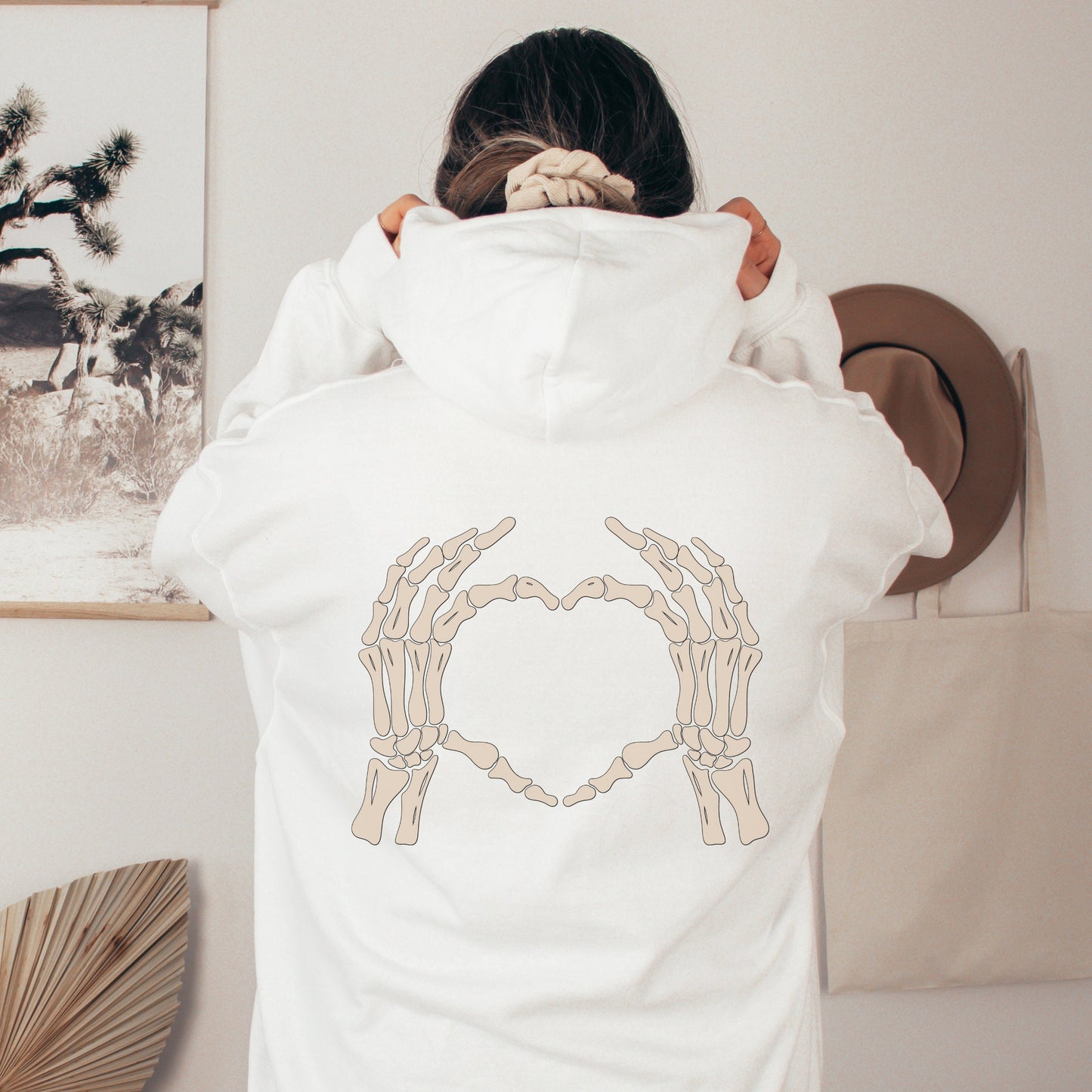 Skeleton Hoodie Skeleton Hands Heart Hooded Sweatshirt For Men For Women Goth and Grunge Hoodie Dark Academia Aesthetic Sweatshirt Graphic