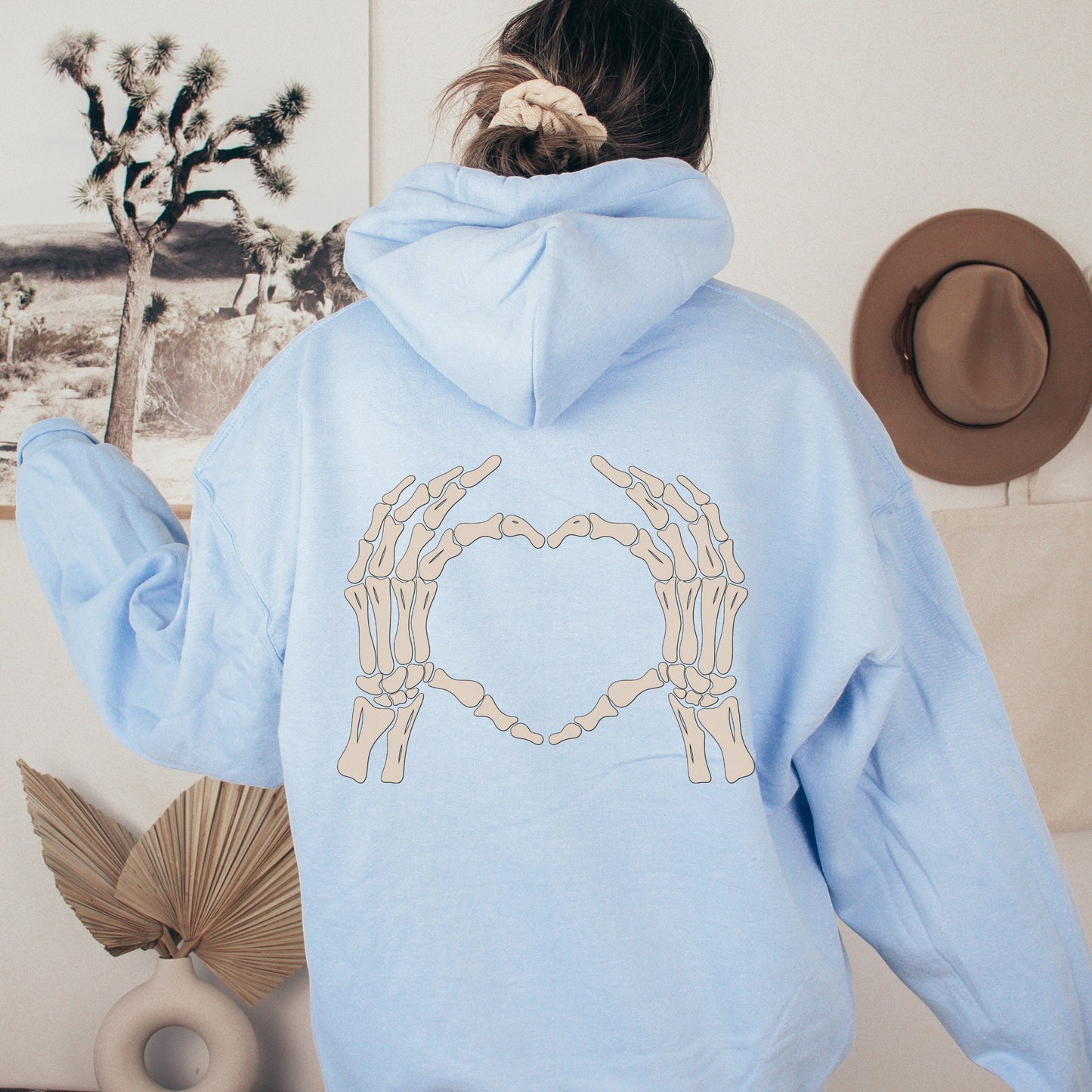 Skeleton Hoodie Skeleton Hands Heart Hooded Sweatshirt For Men For Women Goth and Grunge Hoodie Dark Academia Aesthetic Sweatshirt Graphic