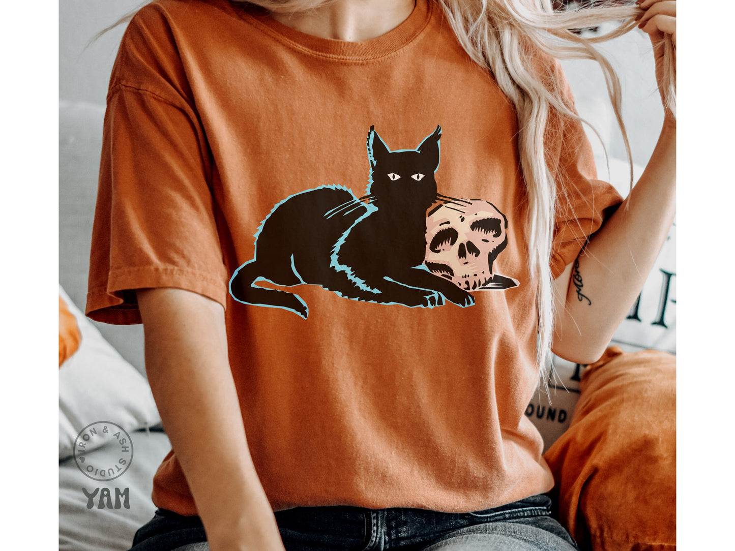 Skull Cat Shirt, Skeleton and Cat TShirt, Comfort Color, Vintage Art Apparel, Trendy Aesthetic, Witchy Clothing for Women, Skeleton Tee
