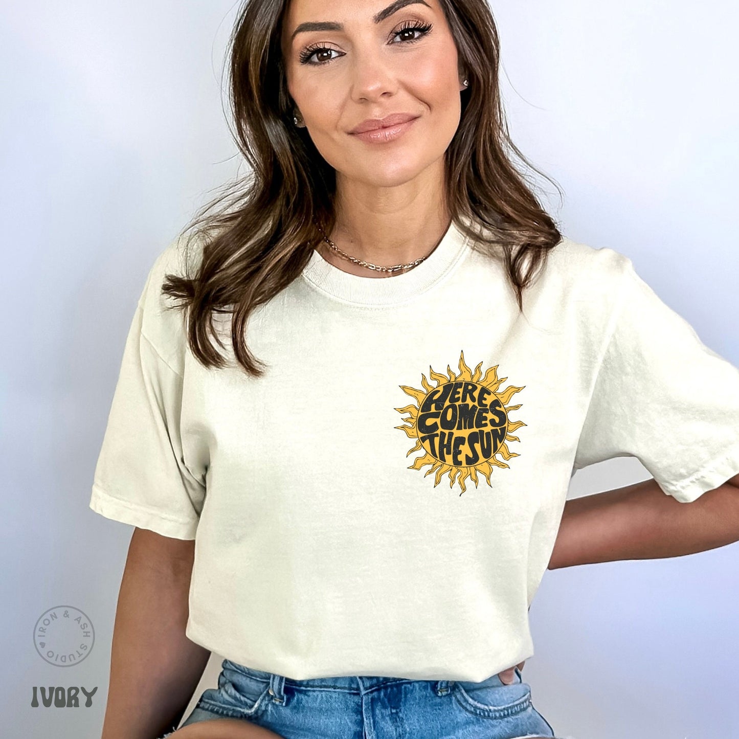 Here Comes The Sun Tee Hippie Shirt Vintage Aesthetic Clothes Pocket Sunshine T-Shirt Oversized Tee Pocket Full of Sunshine Trendy Clothing