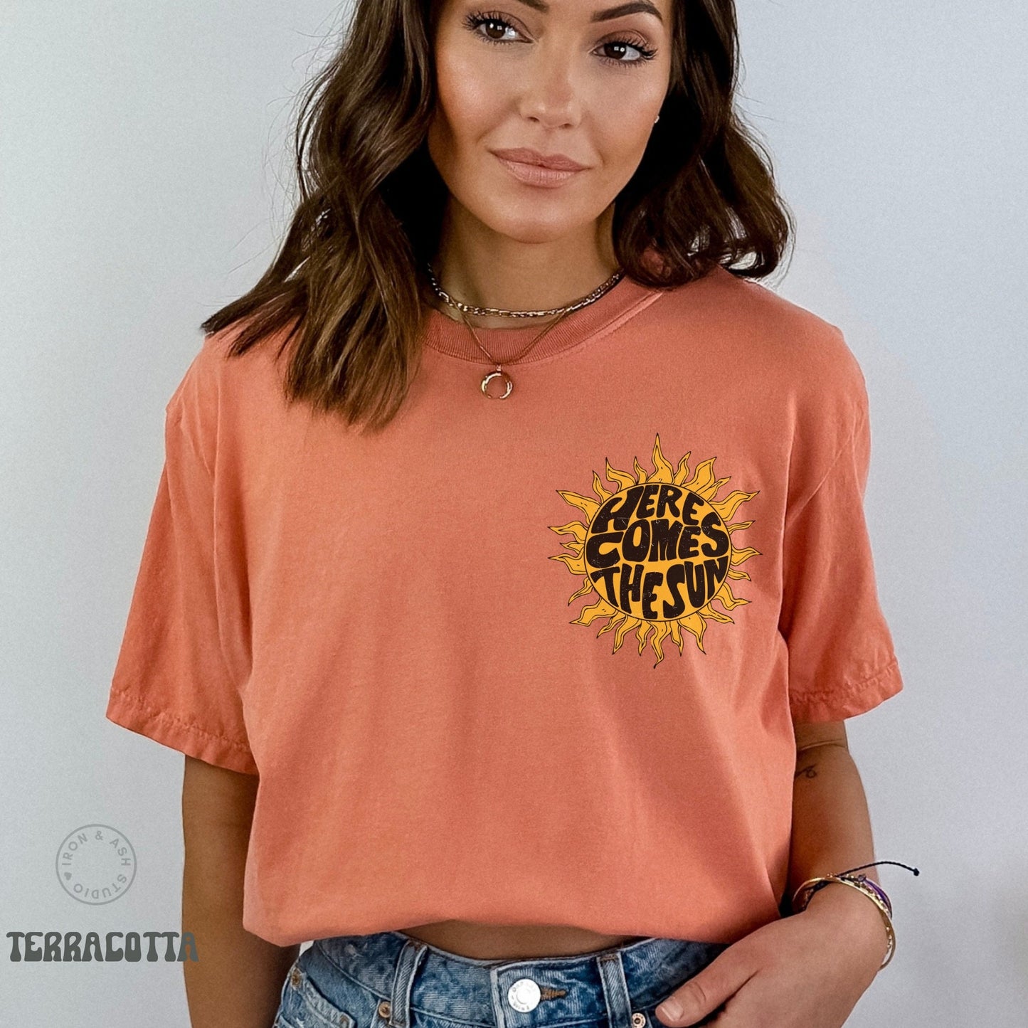 Here Comes The Sun Tee Hippie Shirt Vintage Aesthetic Clothes Pocket Sunshine T-Shirt Oversized Tee Pocket Full of Sunshine Trendy Clothing
